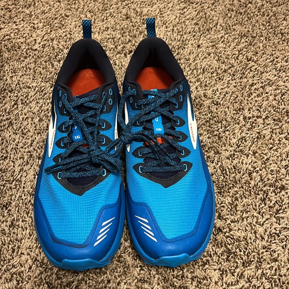 COPY - Men’s BROOKS - Picture 2 of 4